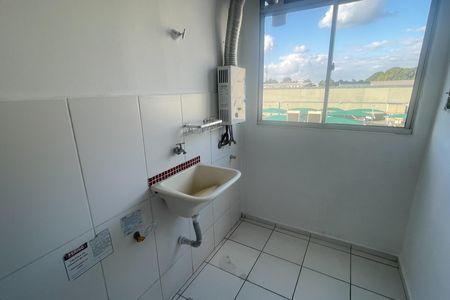 Área de Serviço de apartamento para alugar com 2 quartos, 45m² em Jardim Primavera, Duque de Caxias