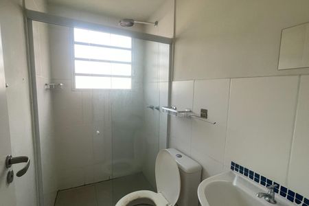 Apartamento para alugar com 45m², 2 quartos e 1 vaga Apartamento para alugar com 45m², 2 quartos e 1 vagaBanheiro