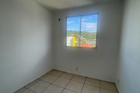 Quarto 2 de apartamento para alugar com 2 quartos, 45m² em Jardim Primavera, Duque de Caxias