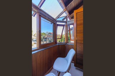 Casa à venda com 174m², 4 quartos e 2 vagas Casa à venda com 174m², 4 quartos e 2 vagasVaranda Suíte