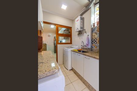 Casa à venda com 174m², 4 quartos e 2 vagas Casa à venda com 174m², 4 quartos e 2 vagasÁrea de Serviço