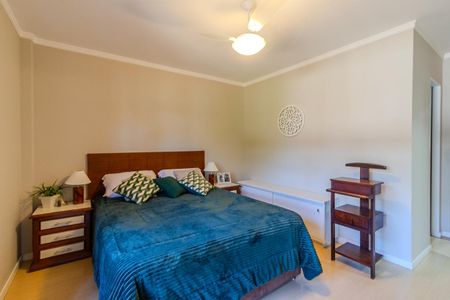 Casa à venda com 174m², 4 quartos e 2 vagas Casa à venda com 174m², 4 quartos e 2 vagasSuíte