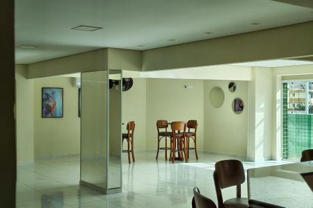 Apartamento para alugar com 100m², 2 quartos e 1 vaga Apartamento para alugar com 100m², 2 quartos e 1 vagaSalão de Festas