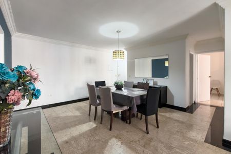 Apartamento para alugar com 100m², 2 quartos e 1 vaga Apartamento para alugar com 100m², 2 quartos e 1 vagaSala