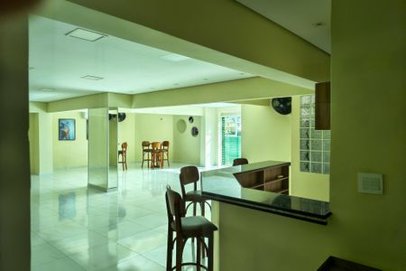 Apartamento para alugar com 100m², 2 quartos e 1 vaga Apartamento para alugar com 100m², 2 quartos e 1 vagaSalão de Festas