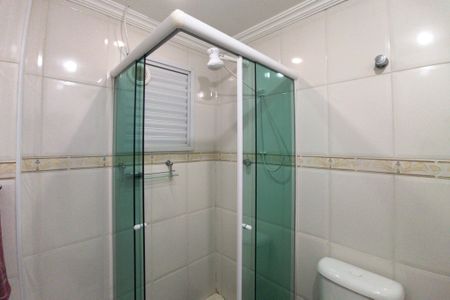 Apartamento para alugar com 100m², 2 quartos e 1 vaga Apartamento para alugar com 100m², 2 quartos e 1 vagaBanheiro da Suíte 1