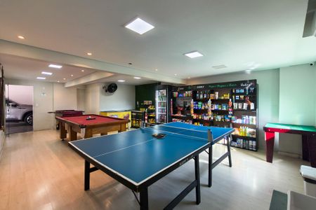 Apartamento para alugar com 100m², 2 quartos e 1 vaga Apartamento para alugar com 100m², 2 quartos e 1 vagaMarket