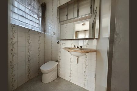 Apartamento à venda com 117m², 3 quartos e 1 vagaBanheiro da Suíte 