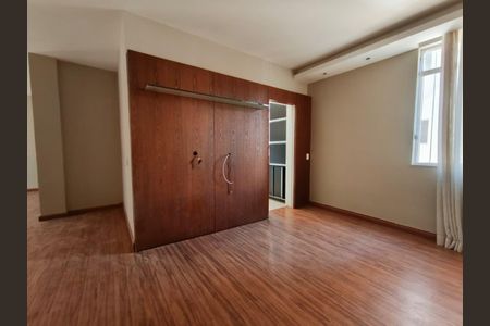 Apartamento à venda com 117m², 3 quartos e 1 vagaSala 