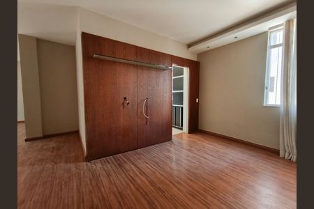 Apartamento à venda com 117m², 3 quartos e 1 vagaSala 