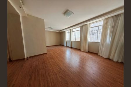 Apartamento à venda com 117m², 3 quartos e 1 vagaSala 
