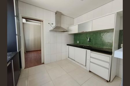 Cozinha de apartamento à venda com 3 quartos, 117m² em Cruzeiro, Belo Horizonte