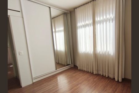 Apartamento à venda com 117m², 3 quartos e 1 vagaQuarto 