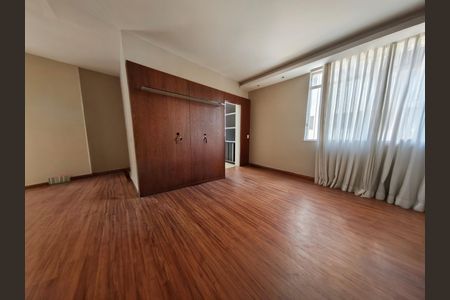 Apartamento à venda com 117m², 3 quartos e 1 vagaSala 