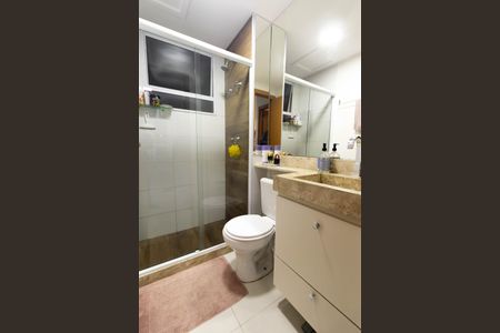 Banheiro de apartamento para alugar com 2 quartos, 42m² em Vila Lage, São Gonçalo