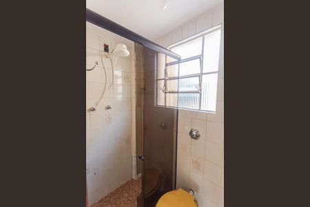 Casa para alugar com 200m², 2 quartos e 2 vagas Casa para alugar com 200m², 2 quartos e 2 vagasBanheiro da suíte