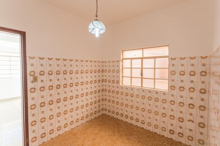 Casa para alugar com 200m², 2 quartos e 2 vagas Casa para alugar com 200m², 2 quartos e 2 vagasSala 2