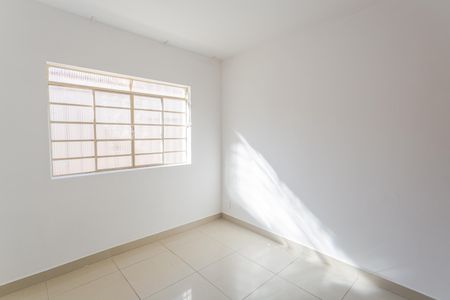 Casa para alugar com 200m², 2 quartos e 2 vagas Casa para alugar com 200m², 2 quartos e 2 vagasQuarto