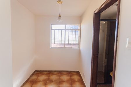 Casa para alugar com 200m², 2 quartos e 2 vagas Casa para alugar com 200m², 2 quartos e 2 vagasCloset da Suíte