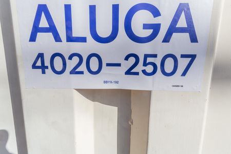 Casa para alugar com 200m², 2 quartos e 2 vagas Casa para alugar com 200m², 2 quartos e 2 vagasPlaca