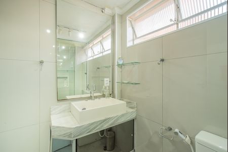 Apartamento para alugar com 70m², 2 quartos e 1 vaga Apartamento para alugar com 70m², 2 quartos e 1 vagaBanheiro
