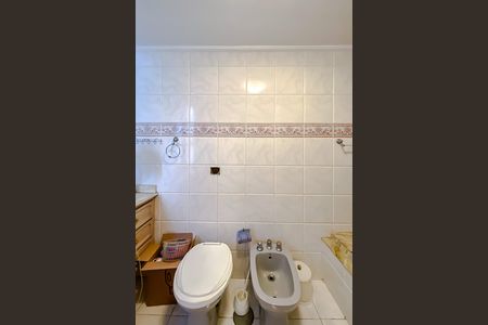 Apartamento à venda com 157m², 3 quartos e 1 vaga Apartamento à venda com 157m², 3 quartos e 1 vagaBanheiro da Suíte
