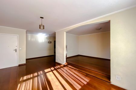 Apartamento à venda com 157m², 3 quartos e 1 vaga Apartamento à venda com 157m², 3 quartos e 1 vagaSala