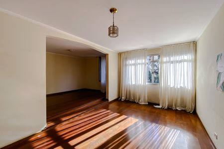 Apartamento à venda com 157m², 3 quartos e 1 vaga Apartamento à venda com 157m², 3 quartos e 1 vagaSala