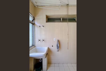 Apartamento à venda com 157m², 3 quartos e 1 vaga Apartamento à venda com 157m², 3 quartos e 1 vagaÁrea de Serviço