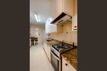 Apartamento à venda com 157m², 3 quartos e 1 vaga Apartamento à venda com 157m², 3 quartos e 1 vagaCozinha