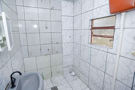 Casa para alugar com 40m², 2 quartos e 1 vaga Casa para alugar com 40m², 2 quartos e 1 vagaBanheiro