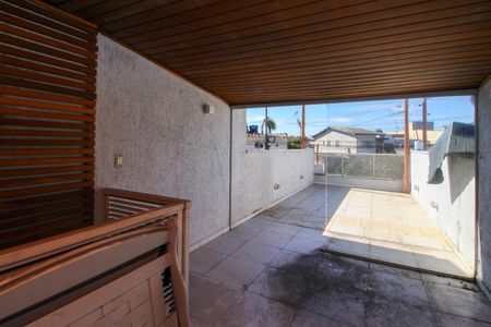 Casa à venda com 2147483650m², 2 quartos e 2 vagas Casa à venda com 2147483650m², 2 quartos e 2 vagasVaranda Quarto 2