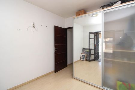 Casa à venda com 2147483650m², 2 quartos e 2 vagas Casa à venda com 2147483650m², 2 quartos e 2 vagasQuarto 2