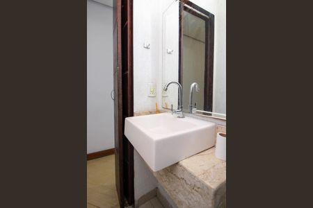 Casa à venda com 2147483650m², 2 quartos e 2 vagas Casa à venda com 2147483650m², 2 quartos e 2 vagasLavabo