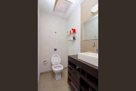Casa à venda com 2147483650m², 2 quartos e 2 vagas Casa à venda com 2147483650m², 2 quartos e 2 vagasBanheiro