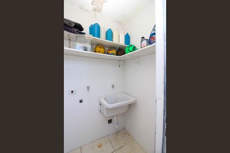 Casa à venda com 2147483650m², 2 quartos e 2 vagas Casa à venda com 2147483650m², 2 quartos e 2 vagasÁrea de Serviço