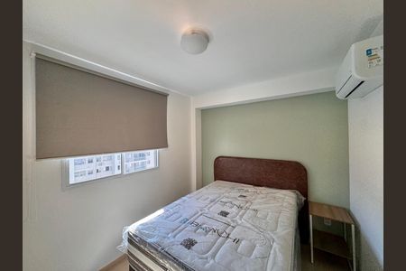 Suíte de apartamento para alugar com 2 quartos, 53m² em Barra Olímpica, Rio de Janeiro