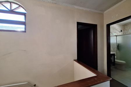 Corredor de casa à venda com 3 quartos, 500m² em Campestre, Santo André