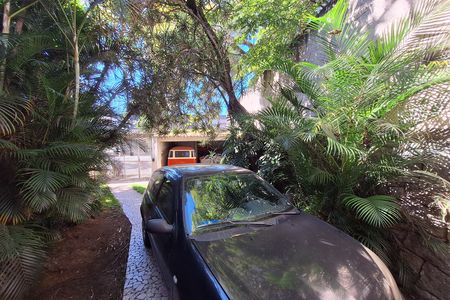 Garagem de casa à venda com 3 quartos, 500m² em Campestre, Santo André