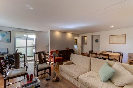 Casa à venda com 3 quartos, 152m² em Santo Amaro, São Paulo