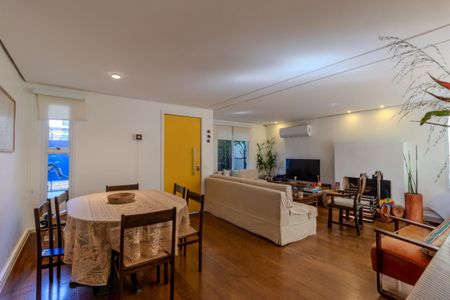Casa à venda com 3 quartos, 152m² em Santo Amaro, São Paulo