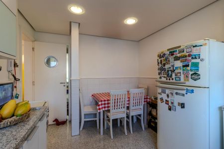 Casa à venda com 3 quartos, 152m² em Santo Amaro, São Paulo