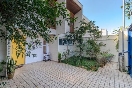 Casa à venda com 3 quartos, 152m² em Santo Amaro, São Paulo