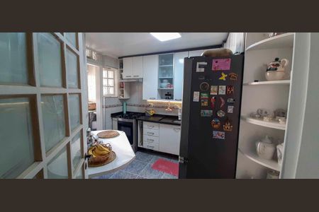 Apartamento à venda com 55m², 2 quartos e 1 vaga Apartamento à venda com 55m², 2 quartos e 1 vagaCozinha