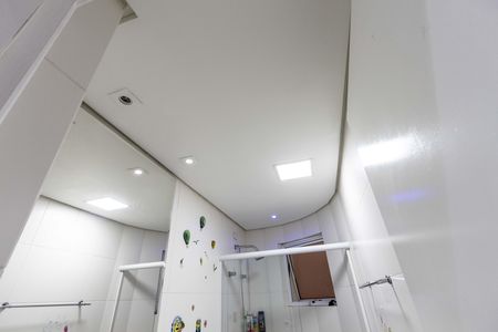 Apartamento à venda com 125m², 3 quartos e 2 vagasBanheiro do Corredor