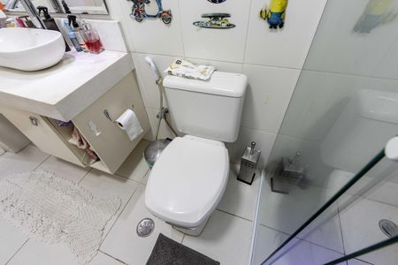 Apartamento à venda com 125m², 3 quartos e 2 vagasBanheiro do Corredor