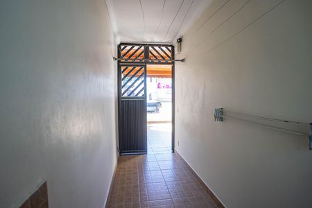 Casa à venda com 250m², 4 quartos e 2 vagas Casa à venda com 250m², 4 quartos e 2 vagasÁrea de serviço