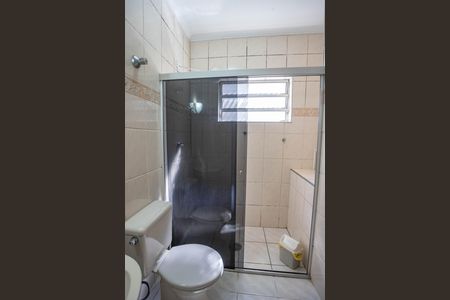Casa à venda com 250m², 4 quartos e 2 vagas Casa à venda com 250m², 4 quartos e 2 vagasBanheiro social