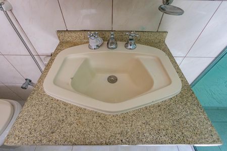 Casa à venda com 250m², 4 quartos e 2 vagas Casa à venda com 250m², 4 quartos e 2 vagasBanheiro da suíte 3