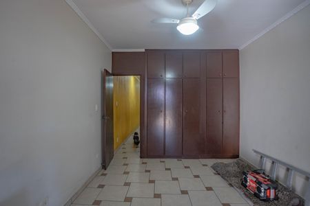 Casa à venda com 250m², 4 quartos e 2 vagas Casa à venda com 250m², 4 quartos e 2 vagasQuarto 2 ou sala